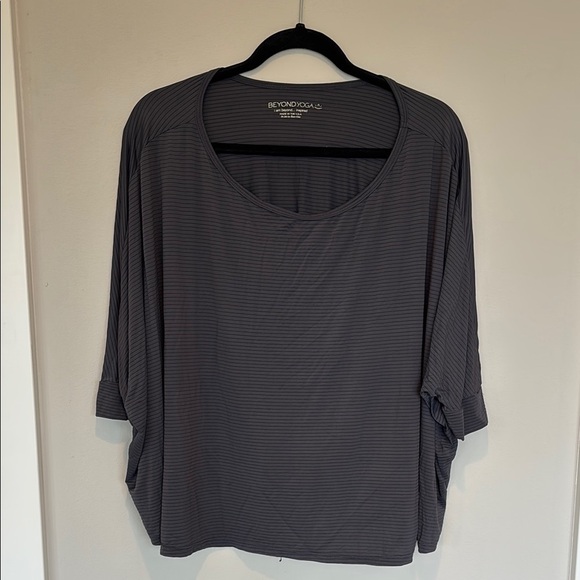 Beyond Yoga Women's Gray Top Small - Picture 1 of 6